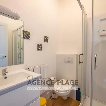 Casa de Férias Maison 2 Aux Sables-d'olonne, à 100m De La Et Du Marché Arago - Fr-1-197-586